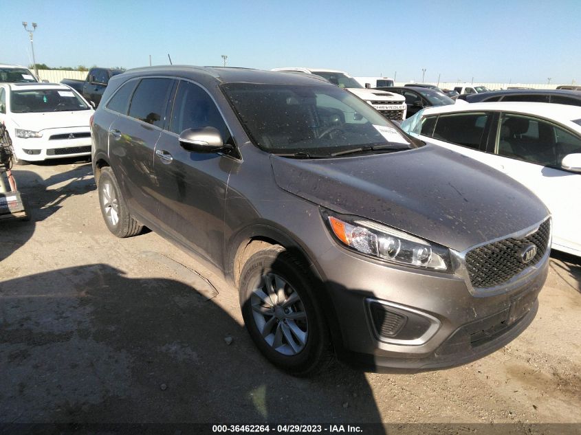 2016 KIA SORENTO LX - 5XYPG4A39GG077206