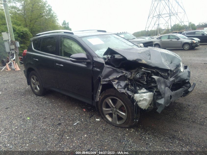 2015 TOYOTA RAV4 XLE - JTMRFREV9FD112067