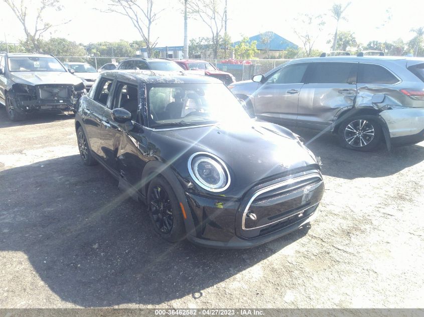2022 MINI HARDTOP 4 DOOR COOPER - WMW33DK02N2P57824