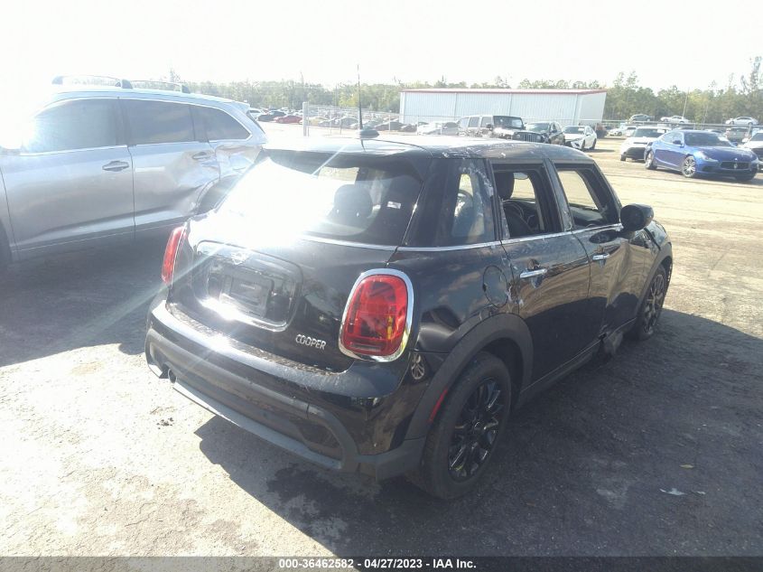2022 MINI HARDTOP 4 DOOR COOPER WMW33DK02N2P57824