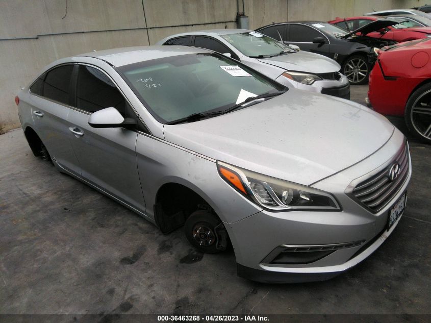 2015 HYUNDAI SONATA 2.4L SE - 5NPE24AF2FH237286