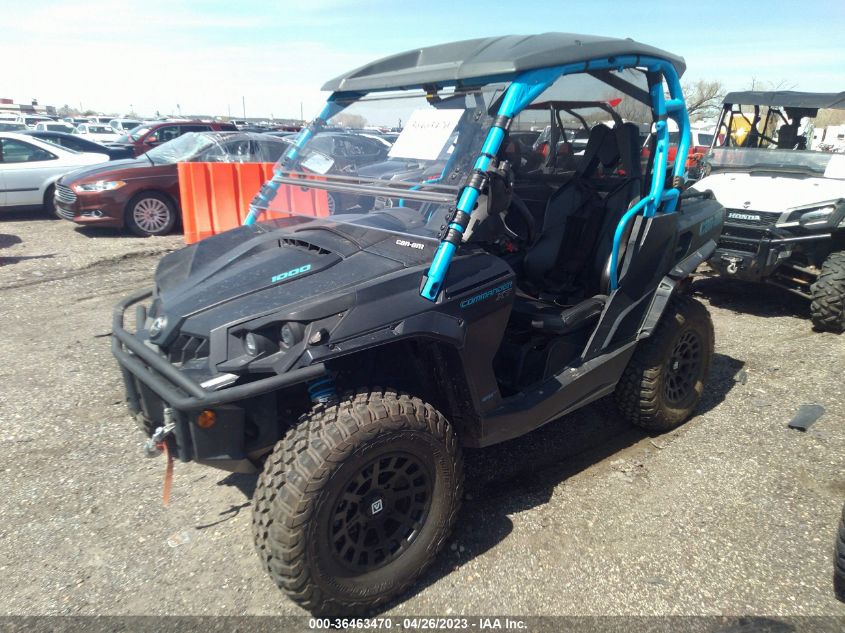 2016 CAN-AM COMMANDER 1000 XT/1000 XT-P 3JBKKAP20GJ001581