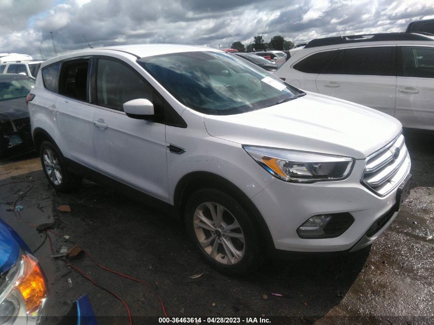 2019 FORD ESCAPE SE - 1FMCU9GD3KUA37596