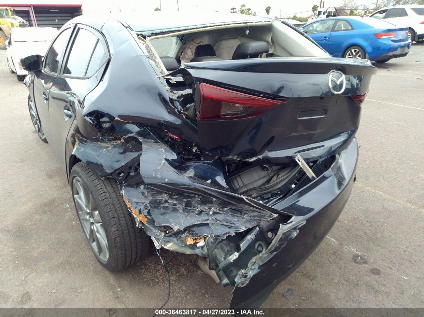 2018 MAZDA MAZDA3 4-DOOR TOURING 3MZBN1V30JM205428