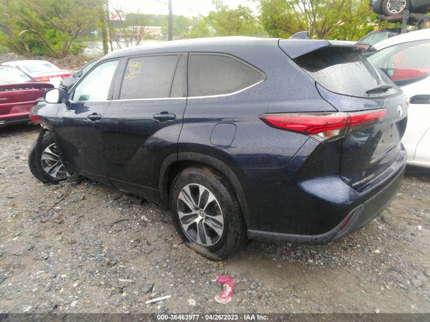 2021 TOYOTA HIGHLANDER XLE - 5TDGZRAH0MS520778