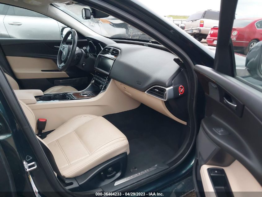 2017 JAGUAR XE 25T PRESTIGE - SAJAE4BG2HA947362