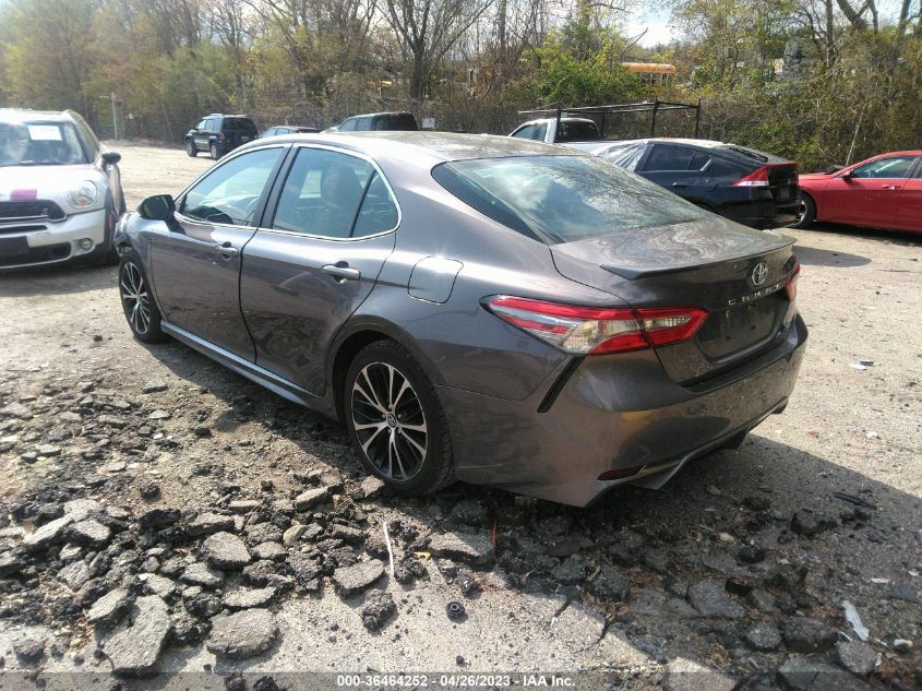 2018 TOYOTA CAMRY LE/SE/XLE/L - 4T1B11HK2JU040250