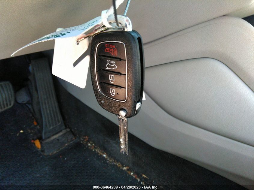 2016 HYUNDAI TUCSON SE - KM8J23A44GU256187