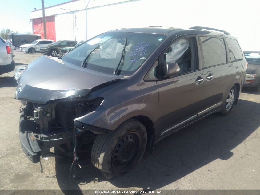2014 TOYOTA SIENNA XLE - 5TDDK3DC7ES076899