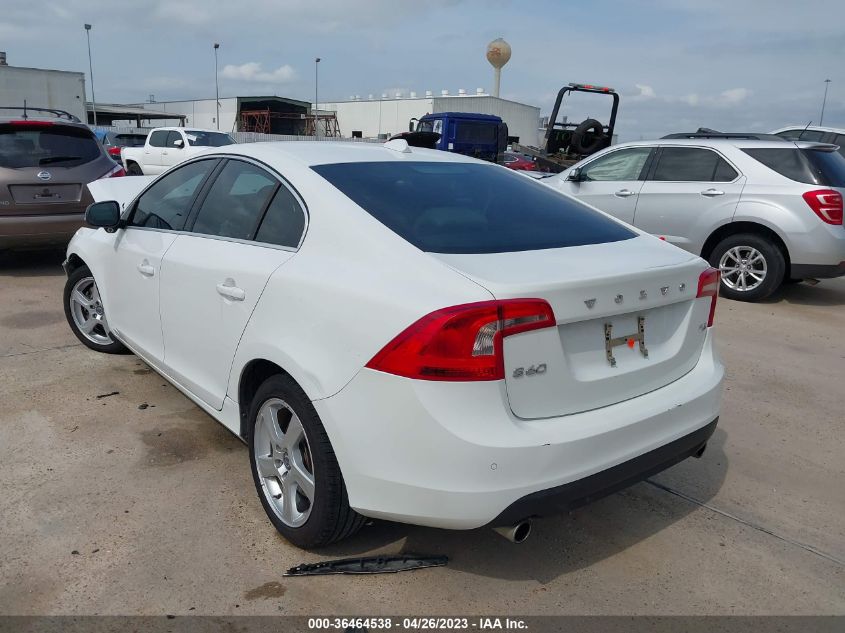 2013 VOLVO S60 T5 - YV1612FS2D2182087