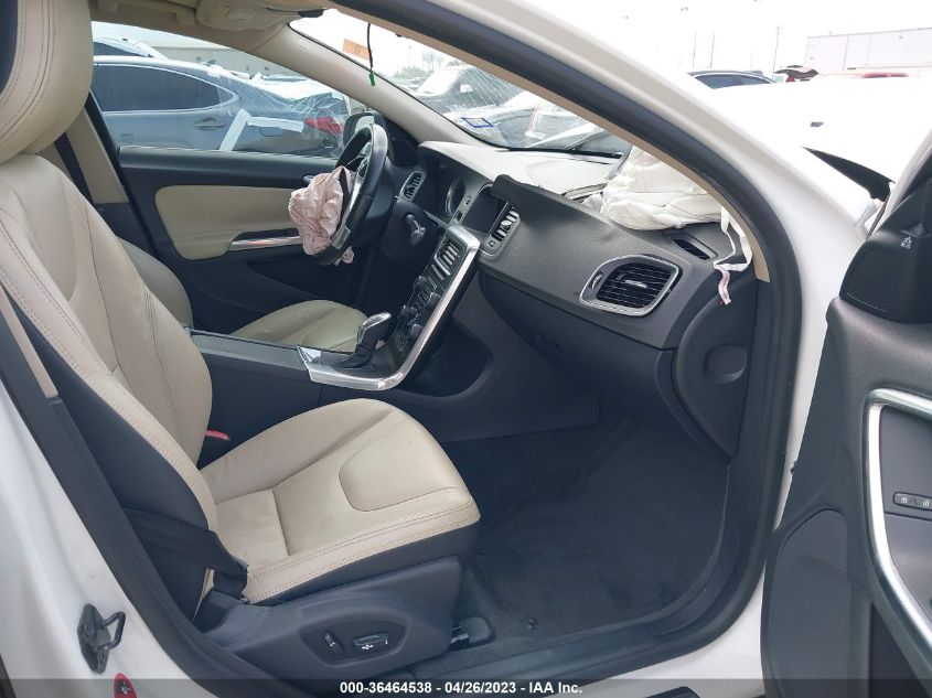 2013 VOLVO S60 T5 - YV1612FS2D2182087
