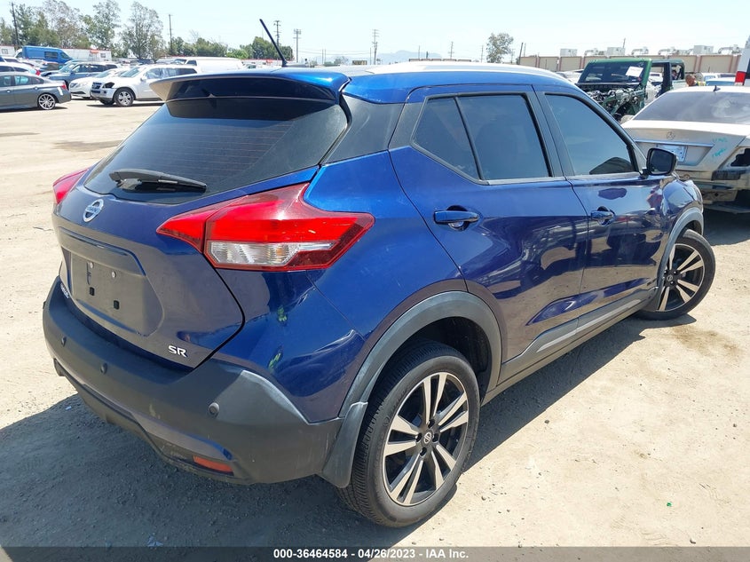 VIN 3N1CP5DV4LL492425 2020 NISSAN KICKS SR