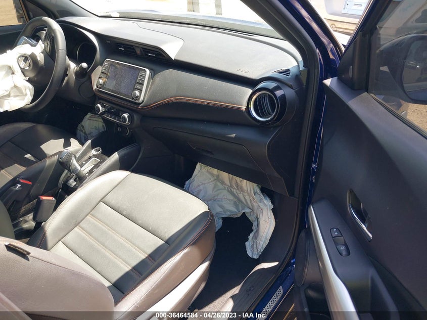 VIN 3N1CP5DV4LL492425 2020 NISSAN KICKS SR