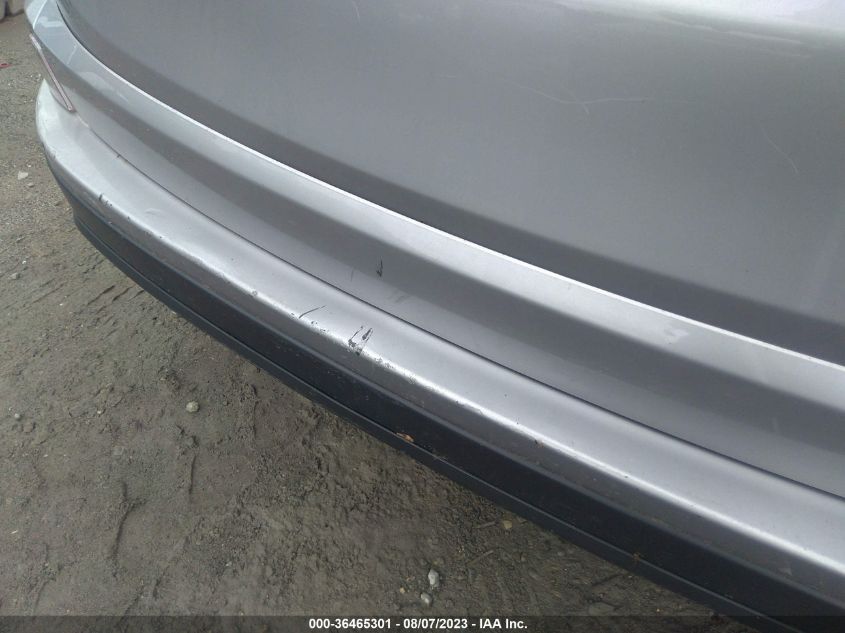 2018 TOYOTA RAV4 LE - JTMBFREV4JJ244679