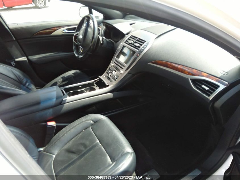 2017 LINCOLN MKZ RESERVE - 3LN6L5E98HR620978