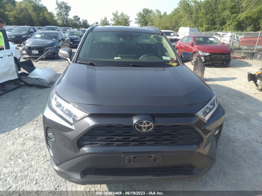 2019 TOYOTA RAV4 XLE PREMIUM - JTMA1RFV2KD505493