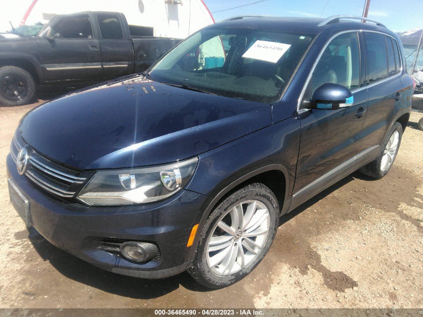 2013 VOLKSWAGEN TIGUAN SE W/SUNROOF & NAV - WVGAV3AX5DW592111