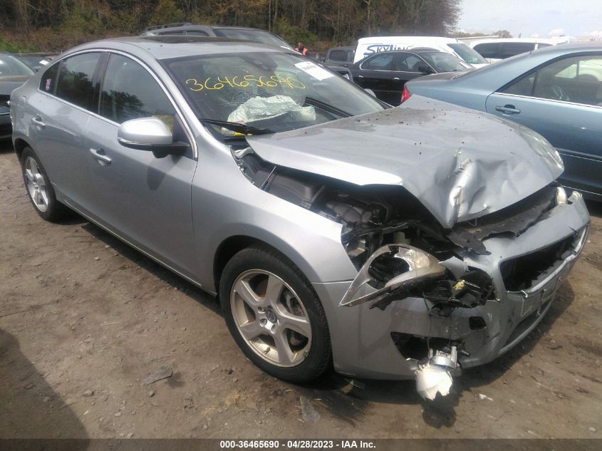 2013 VOLVO S60 T5 - YV1612FS1D1219412