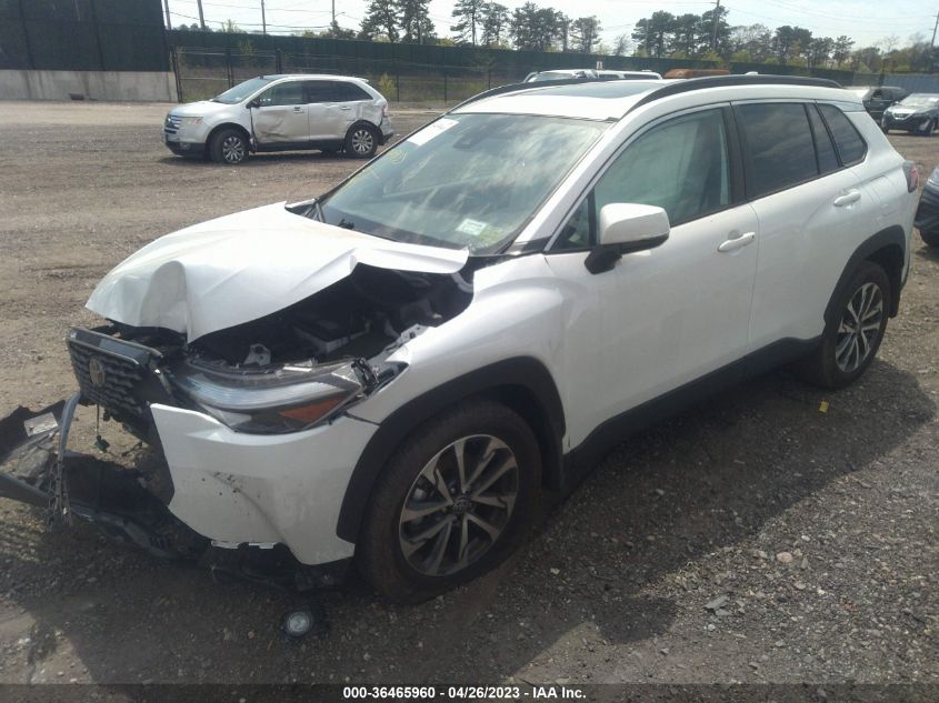 2022 TOYOTA COROLLA CROSS XLE - 7MUDAABG2NV025426