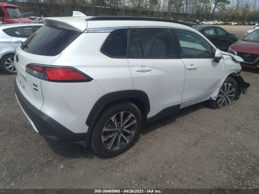 2022 TOYOTA COROLLA CROSS XLE - 7MUDAABG2NV025426