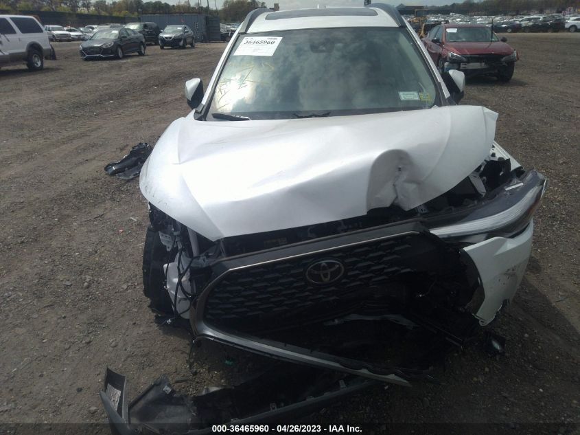 2022 TOYOTA COROLLA CROSS XLE - 7MUDAABG2NV025426