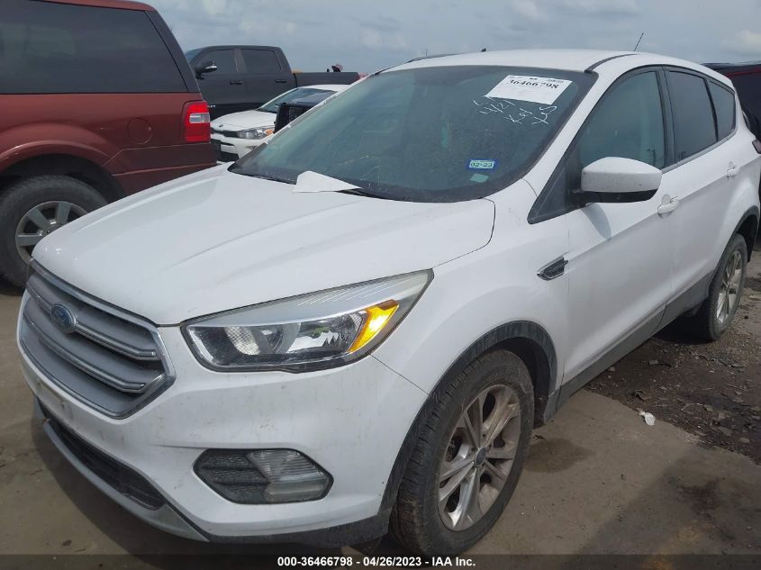 2017 FORD ESCAPE SE - 1FMCU0G96HUC28848