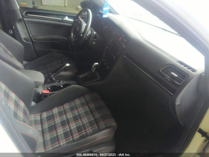 2017 VOLKSWAGEN GOLF GTI S/SE/AUTOBAHN/SPORT - 3VW4T7AU0HM069229