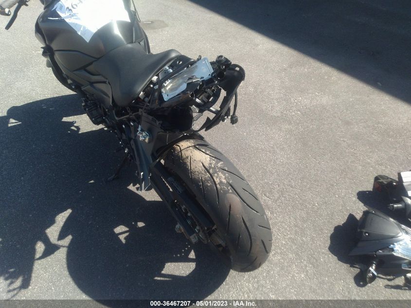 2022 SUZUKI GSX-S750 M/Z - JS1C533B6N7102134