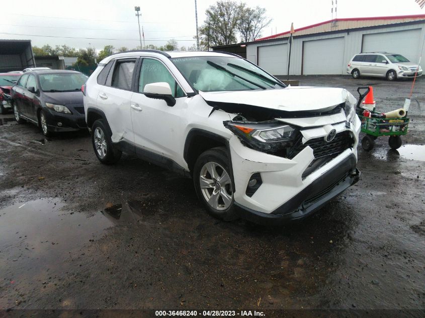 2020 TOYOTA RAV4 XLE - 2T3W1RFV4LC077826
