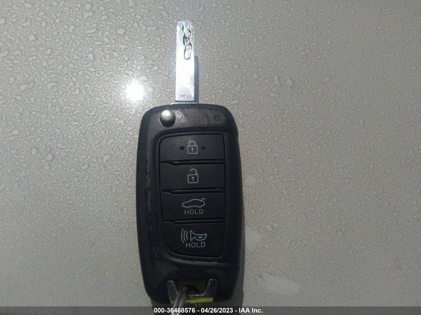 VIN 3KPC24A3XKE084846 2019 HYUNDAI ACCENT SE