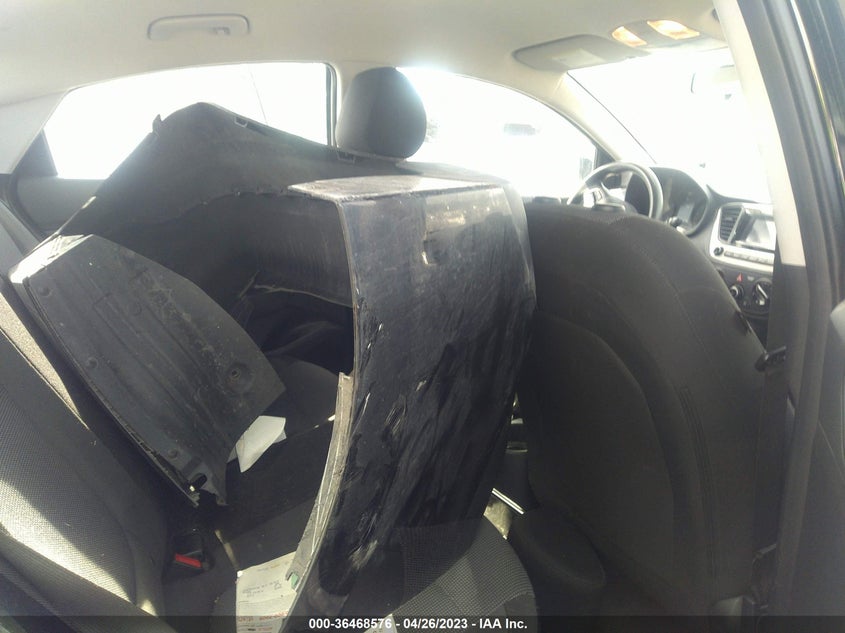 VIN 3KPC24A3XKE084846 2019 HYUNDAI ACCENT SE