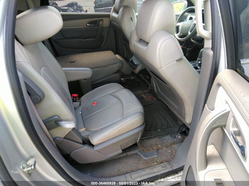 2015 CHEVROLET TRAVERSE LT - 1GNKRHKD2FJ354450
