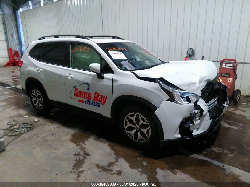 2022 SUBARU FORESTER PREMIUM - JF2SKAEC6NH412316