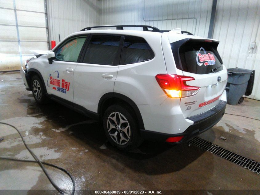 2022 SUBARU FORESTER PREMIUM - JF2SKAEC6NH412316