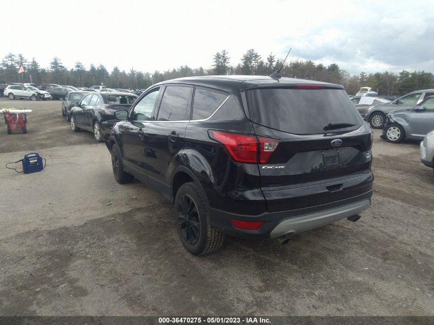 2019 FORD ESCAPE SE - 1FMCU9GD4KUB14170