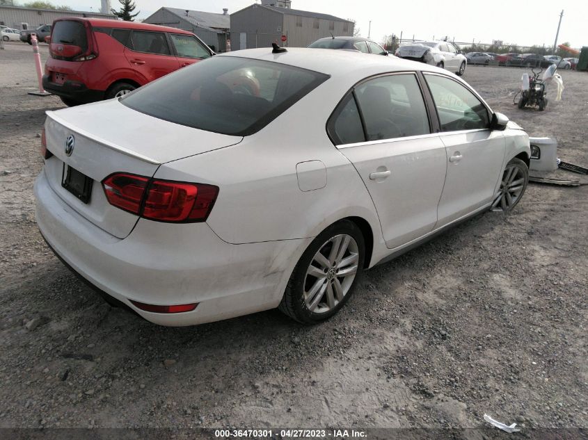 2013 VOLKSWAGEN GLI 3VW4A7AJ2DM221808