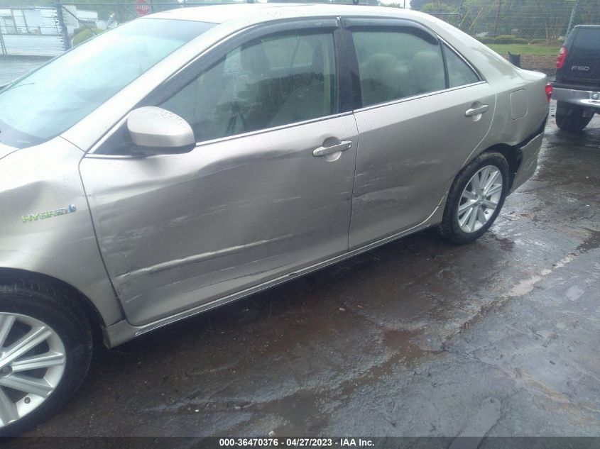 2013 TOYOTA CAMRY HYBRID LE/XLE - 4T1BD1FK6DU095332