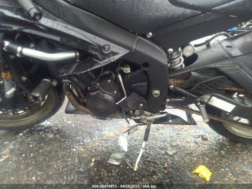 2009 YAMAHA YZFR6 - JYARJ16E79A017569