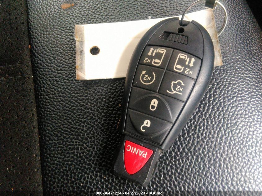 2019 DODGE GRAND CARAVAN SXT - 2C4RDGCG6KR621197