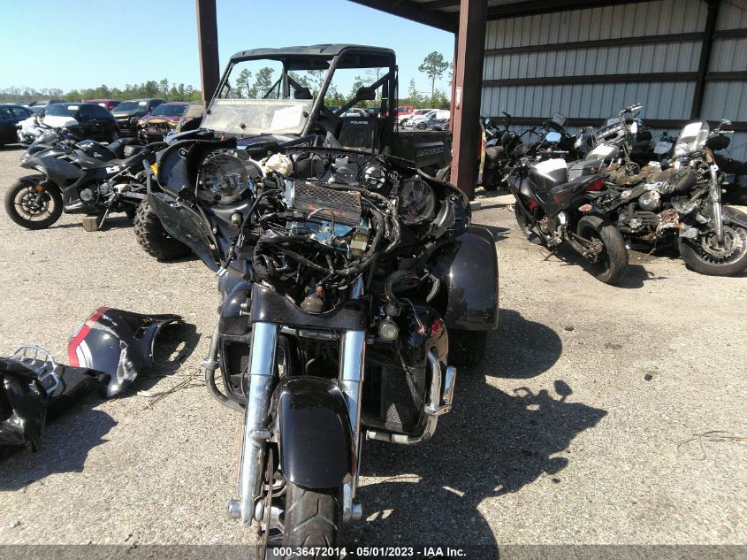 2020 HARLEY-DAVIDSON FLHTCUTGSE 1HD1TBH14LB952172