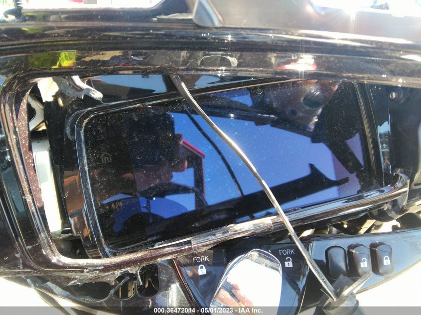 2020 HARLEY-DAVIDSON FLHTCUTGSE 1HD1TBH14LB952172