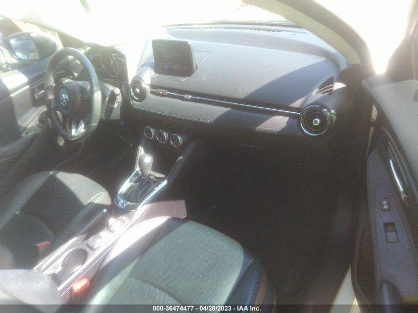 VIN 3MYDLBYV4KY504680 2019 TOYOTA YARIS SEDAN L/LE/XLE