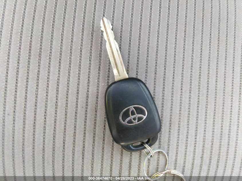 2015 TOYOTA RAV4 XLE - JTMWFREV9FJ035253