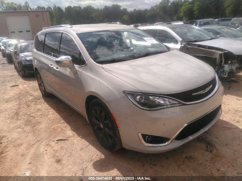 2017 CHRYSLER PACIFICA LIMITED - 2C4RC1GG3HR668903