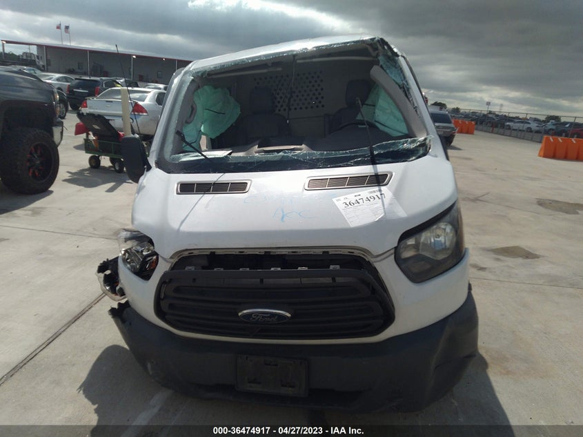 VIN 1FTYR1ZM2JKA85031 2018 FORD TRANSIT VAN