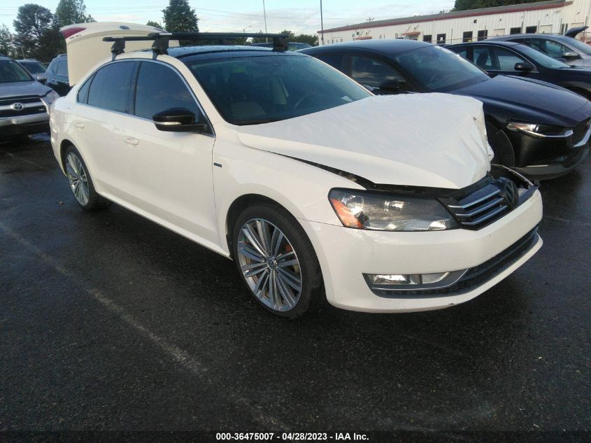 2015 VOLKSWAGEN PASSAT 1.8T SPORT - 1VWBS7A33FC024446