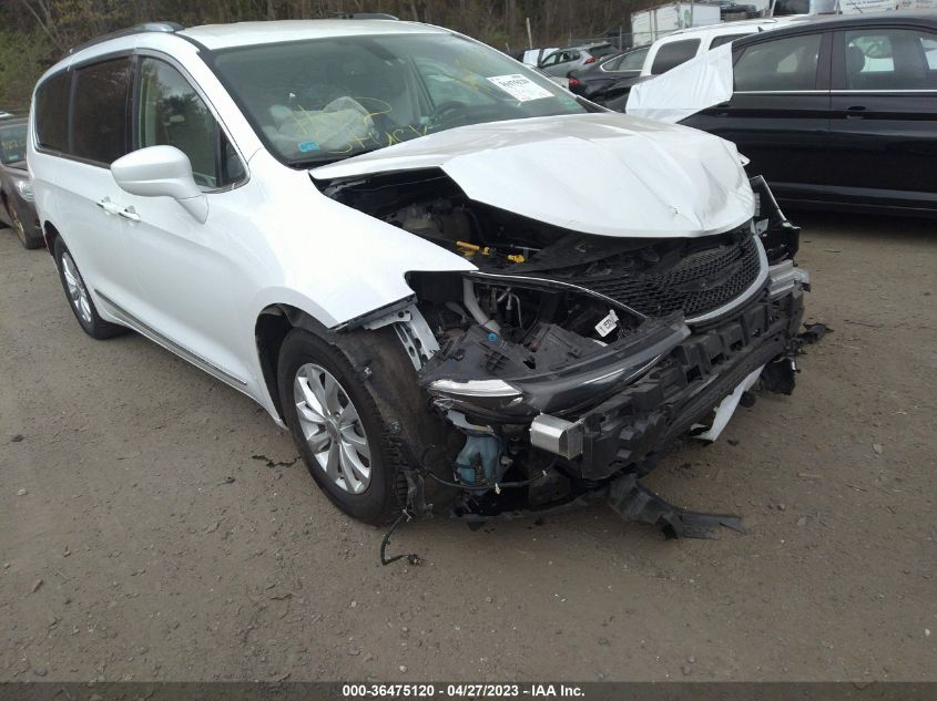 2019 CHRYSLER PACIFICA TOURING L - 2C4RC1BG2KR738373