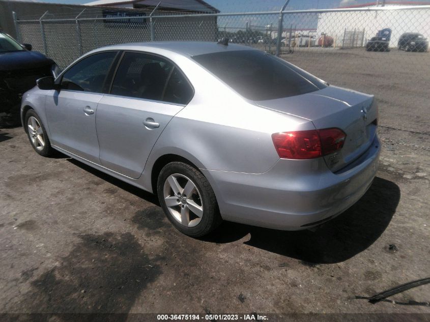 2014 VOLKSWAGEN JETTA SEDAN TDI - 3VWLL7AJ5EM296509