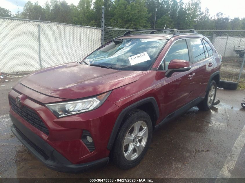 2019 TOYOTA RAV4 XLE - JTMW1RFV8KD010124