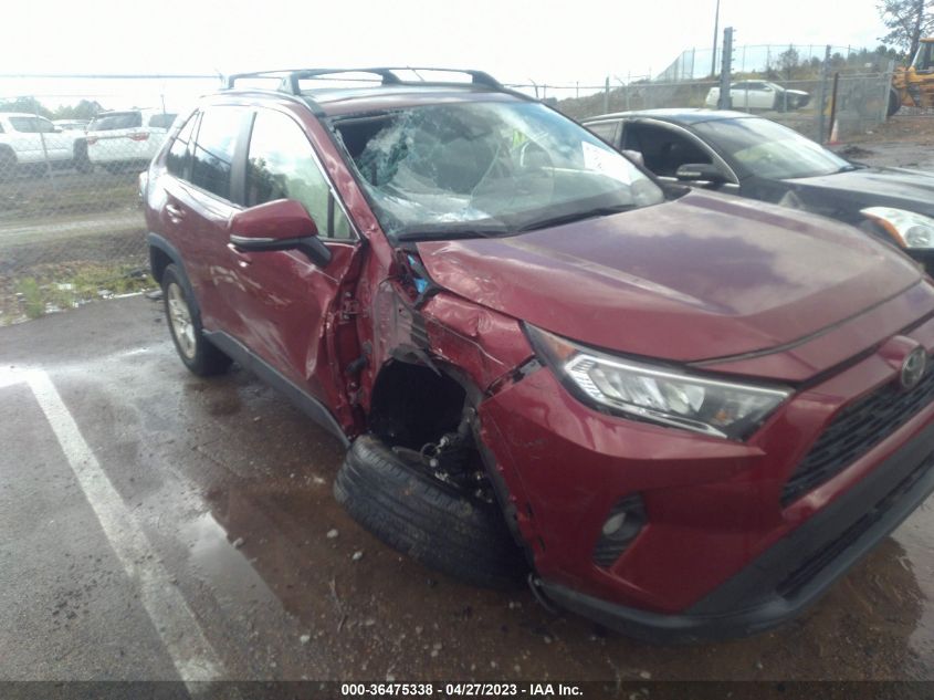 2019 TOYOTA RAV4 XLE - JTMW1RFV8KD010124